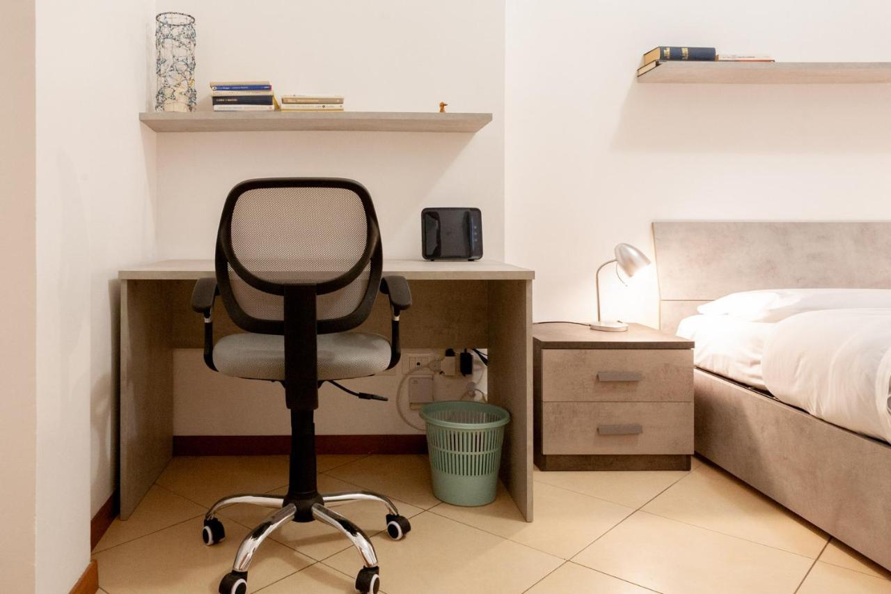 Bnbutler - Pellegrino Rossi, 42 - Ampio E Comodo Per 5 Milan Exterior photo